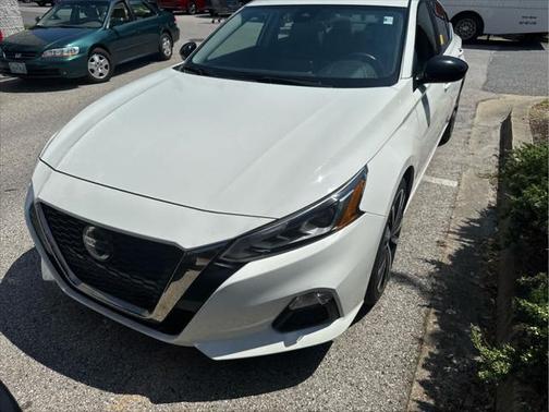 2022 Nissan Altima SR FWD