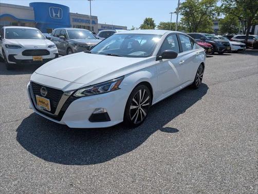 2022 Nissan Altima SR FWD