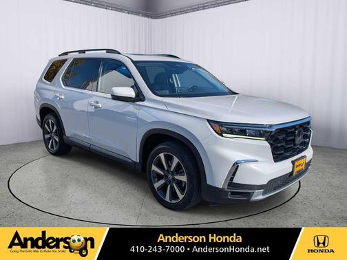 2023 Honda Pilot Touring 8-Passenger