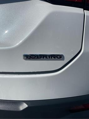 2023 Honda Pilot Touring 8-Passenger