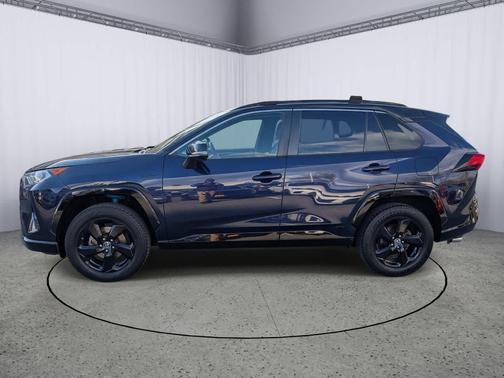 2019 Toyota RAV4 Hybrid SE