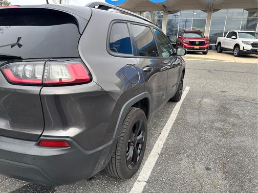 2021 Jeep Cherokee Altitude