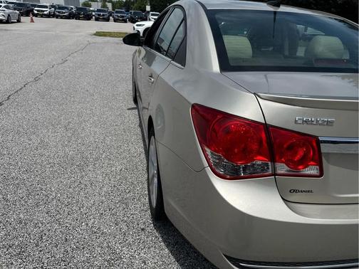 Champagne Silver Metallic 2013 Chevrolet Cruze LTZ