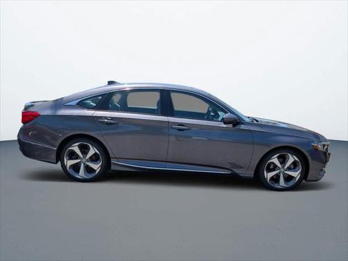 2019 Honda Accord Touring 2.0T