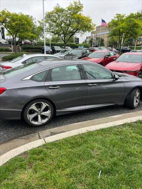 2019 Honda Accord Touring 2.0T