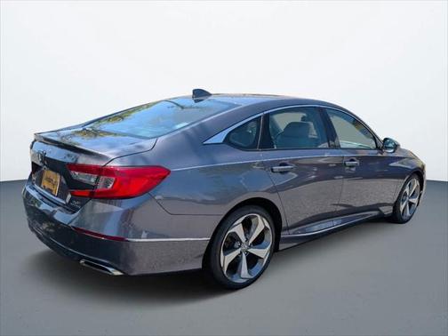 2019 Honda Accord Touring 2.0T