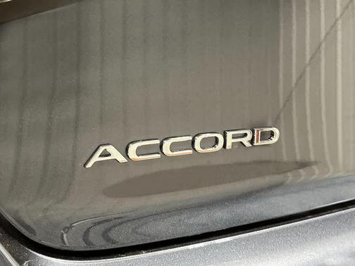 Meteorite Gray Metallic 2026 Honda Accord SE
