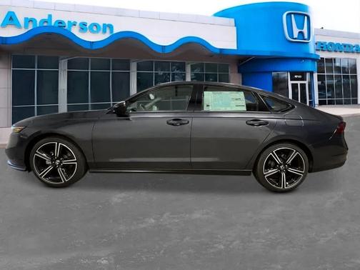 Meteorite Gray Metallic 2026 Honda Accord SE