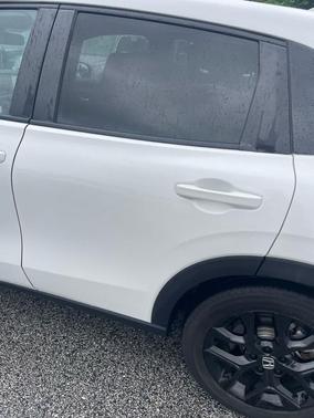 Platinum White Pearl 2024 Honda HR-V Sport