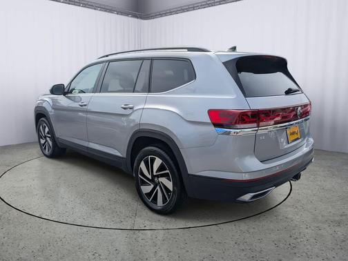 2024 Volkswagen Atlas 2.0T SE w/Technology 4MOTION