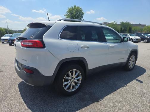Bright White Clearcoat 2016 Jeep Cherokee Limited