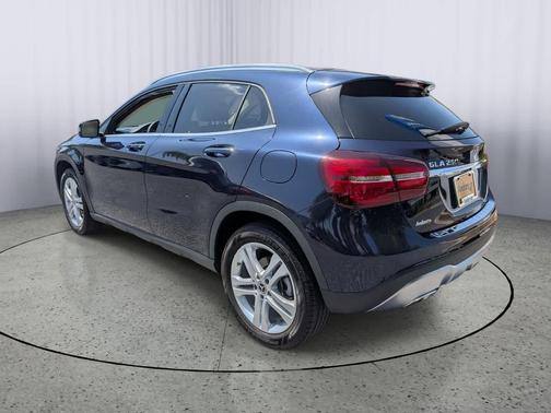 Lunar Blue Metallic 2019 Mercedes-Benz GLA 250 4MATIC