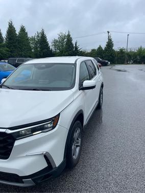 Platinum White Pearl 2023 Honda Pilot AWD EX-L 7 Passenger