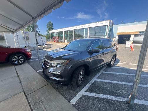 Modern Steel Metallic 2016 Honda Pilot EX