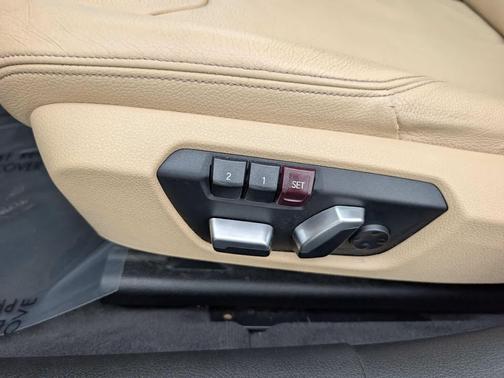 Black Sapphire Metallic 2017 BMW 340 xDrive