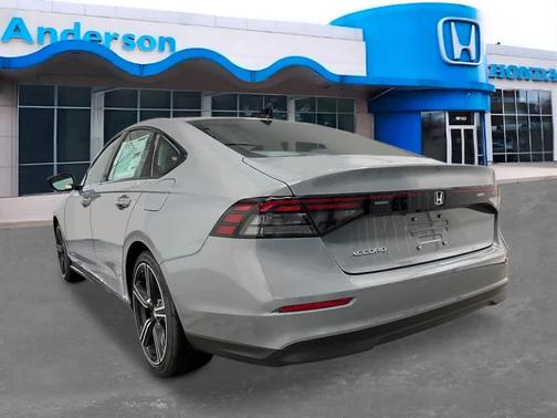 Urban Gray Pearl 2026 Honda Accord SE