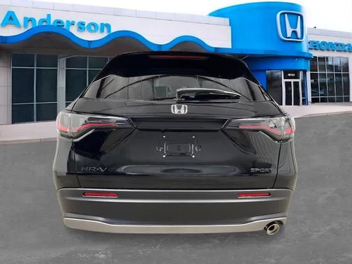 Crystal Black Pearl 2027 Honda HR-V Sport