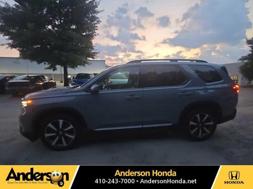 Sonic Gray Pearl 2024 Honda Pilot Touring 8-Passenger