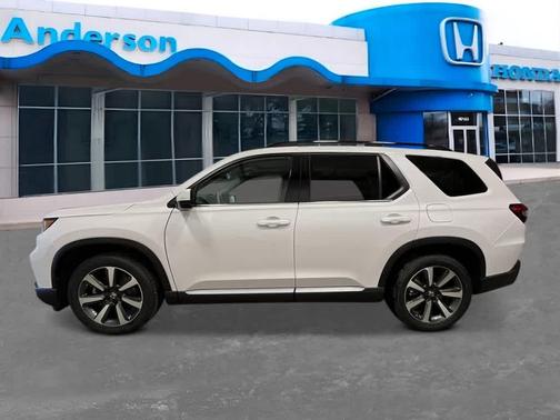 2025 Honda Pilot Touring 8-Passenger