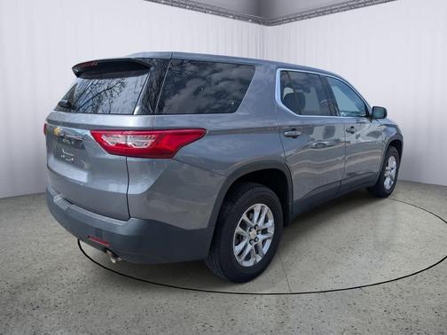 Satin Steel Metallic 2020 Chevrolet Traverse LS