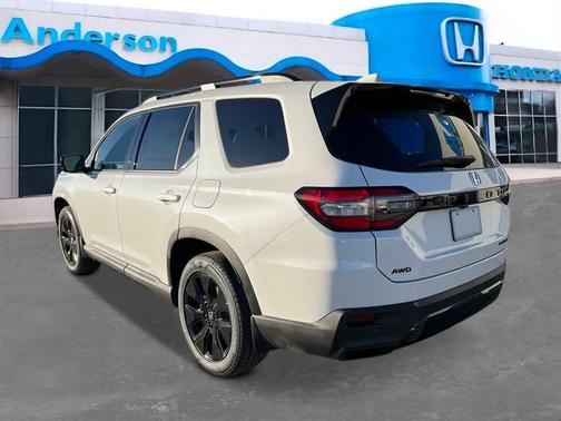 Platinum White Pearl 2026 Honda Pilot Black Edition