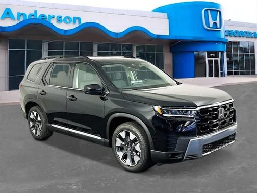 Crystal Black Pearl 2026 Honda Pilot Touring 8-Passenger