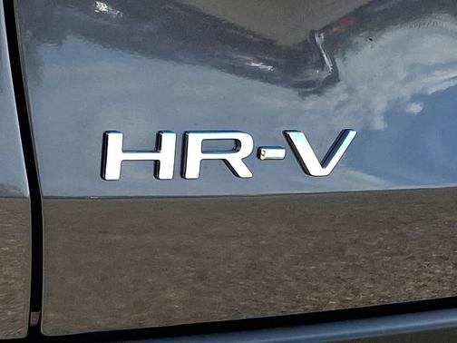 Modern Steel Metallic 2027 Honda HR-V LX