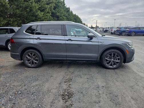 2023 Volkswagen Tiguan 2.0T SE 4MOTION