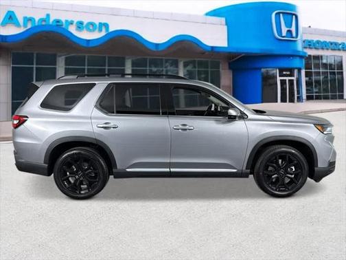 2025 Honda Pilot Touring 8-Passenger