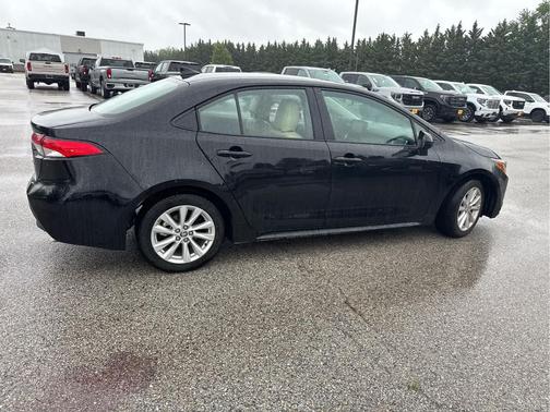 Midnight Black Metallic 2025 Toyota Corolla LE