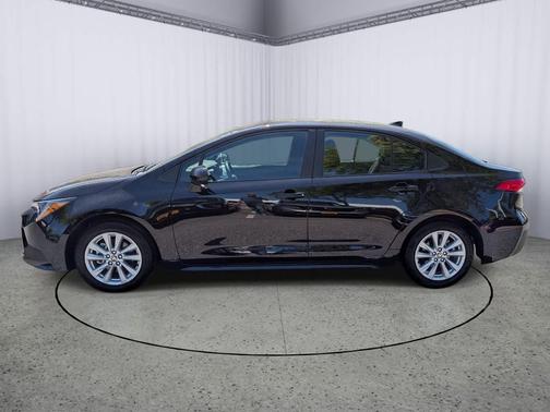 Midnight Black Metallic 2025 Toyota Corolla LE
