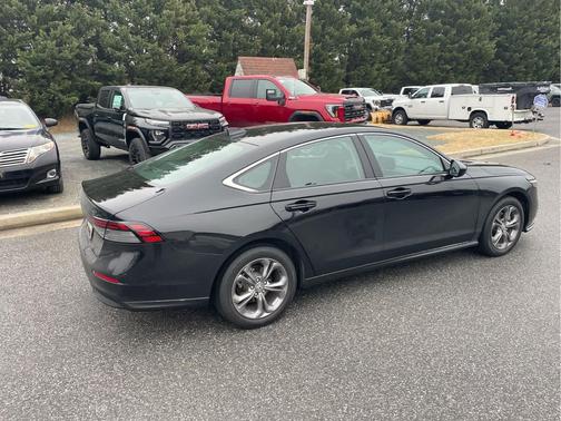 2024 Honda Accord EX 1.5T