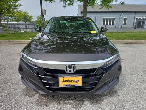 Crystal Black Pearl 2018 Honda Accord Touring 2.0T