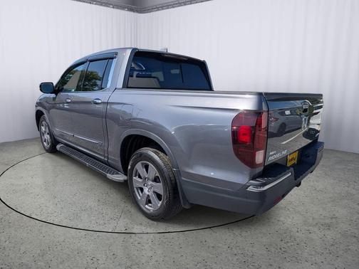 Modern Steel Metallic 2020 Honda Ridgeline RTL-E