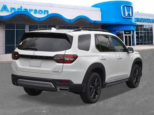 2025 Honda Pilot Touring 8-Passenger