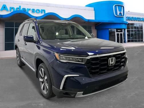 2025 Honda Pilot Touring 8-Passenger