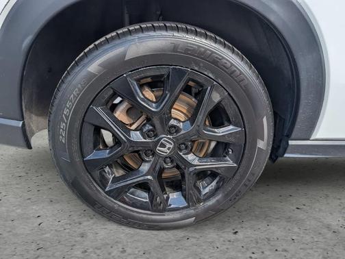 Platinum White Pearl 2023 Honda HR-V AWD Sport