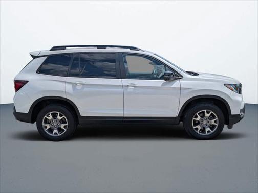 2023 Honda Passport AWD TrailSport