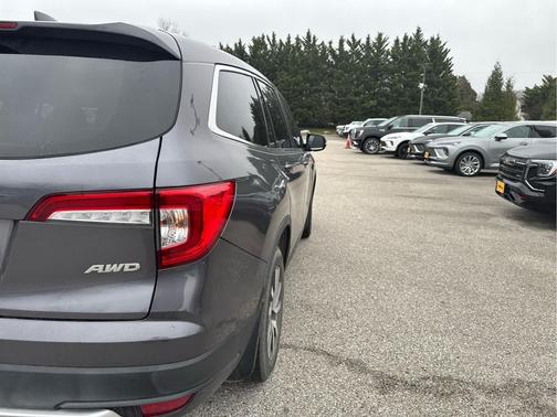 Modern Steel Metallic 2019 Honda Pilot EX-L