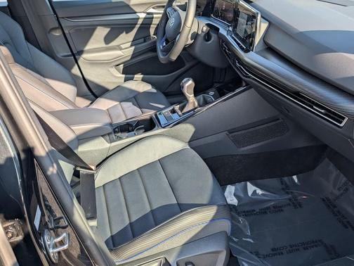 2024 Volkswagen Golf R 2.0T Manual