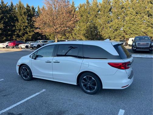 2022 Honda Odyssey Elite