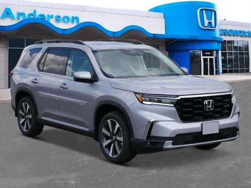 2025 Honda Pilot Touring 8-Passenger