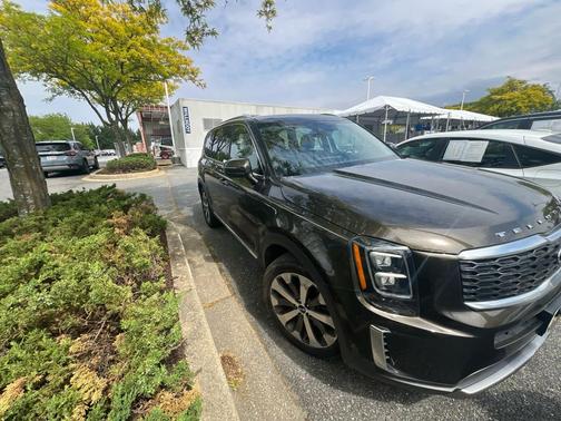 Dark Moss 2021 Kia Telluride EX