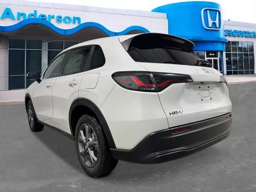 Platinum White Pearl 2027 Honda HR-V LX