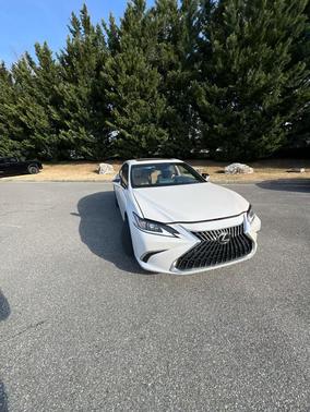 2024 Lexus ES 350 Base