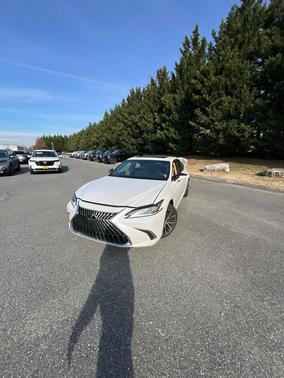2024 Lexus ES 350 Base