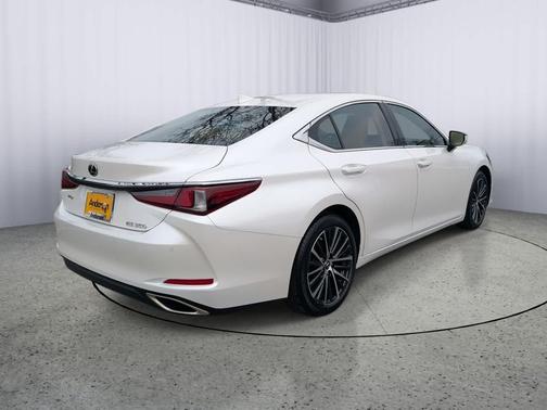 2024 Lexus ES 350 Base