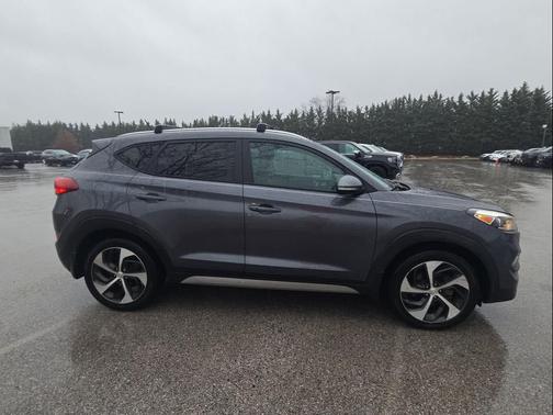 2017 Hyundai TUCSON Sport