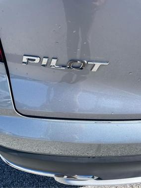 Lunar Silver Metallic 2020 Honda Pilot AWD Elite