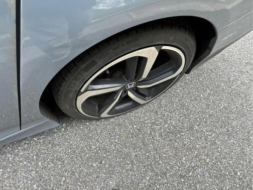 Sonic Gray Pearl 2022 Honda Accord Sport SE 1.5T